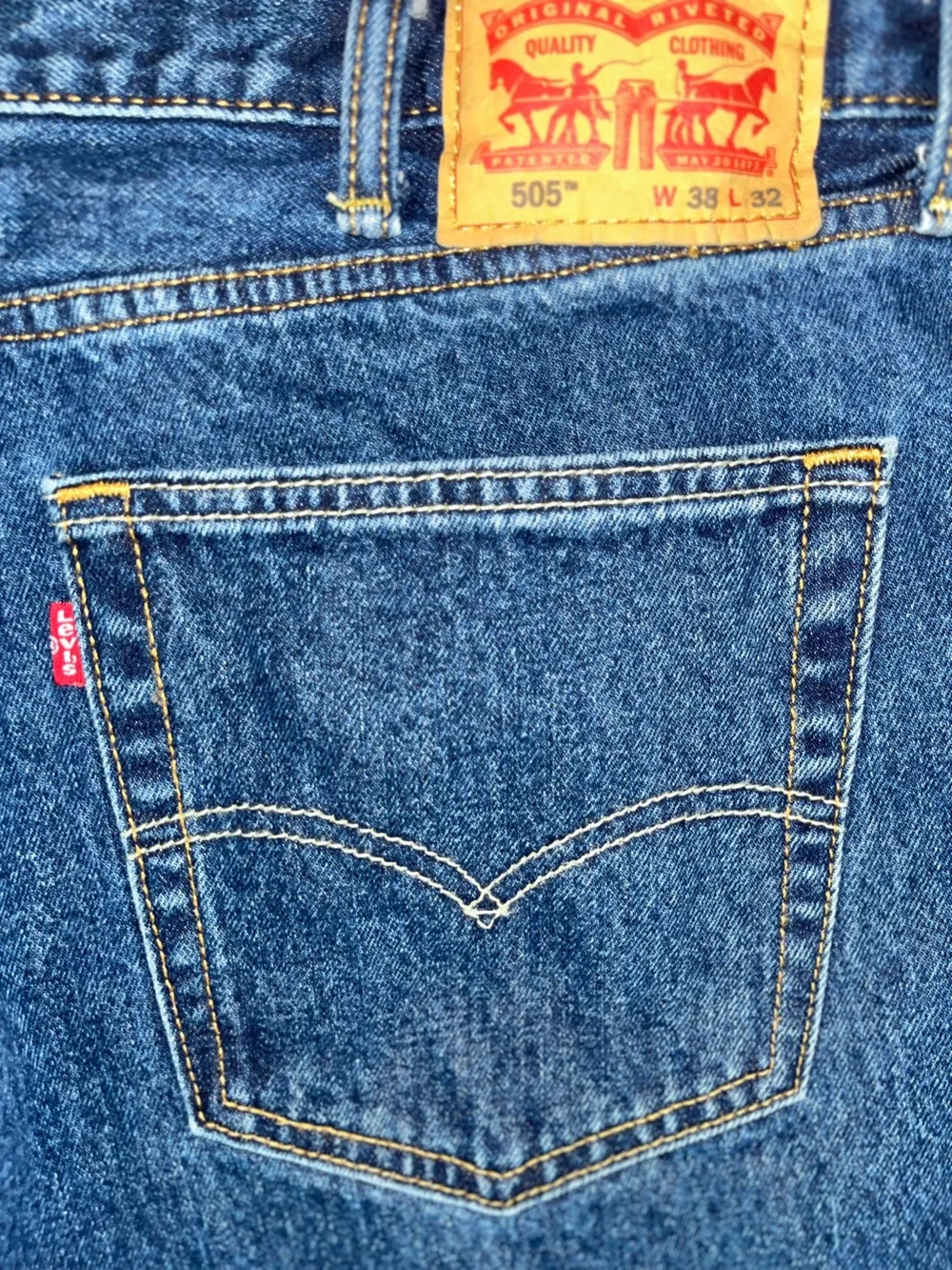 Levi's Men's Bootcut Jeans in Classic Blue